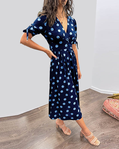 Lina™ | Robe à col en V avec pois